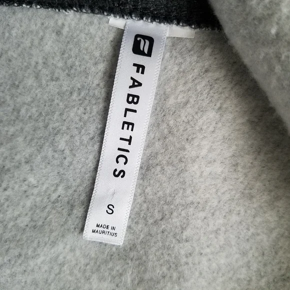 Open to Offers 😊 Fabletics Maura Open Back Sweatshirt Small - Picture 10 of 10